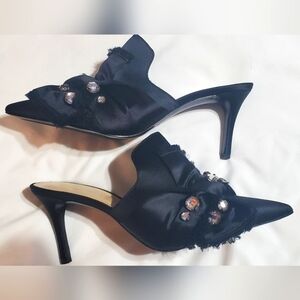 NWOT Nine West Black Crystal Embellished Heels.